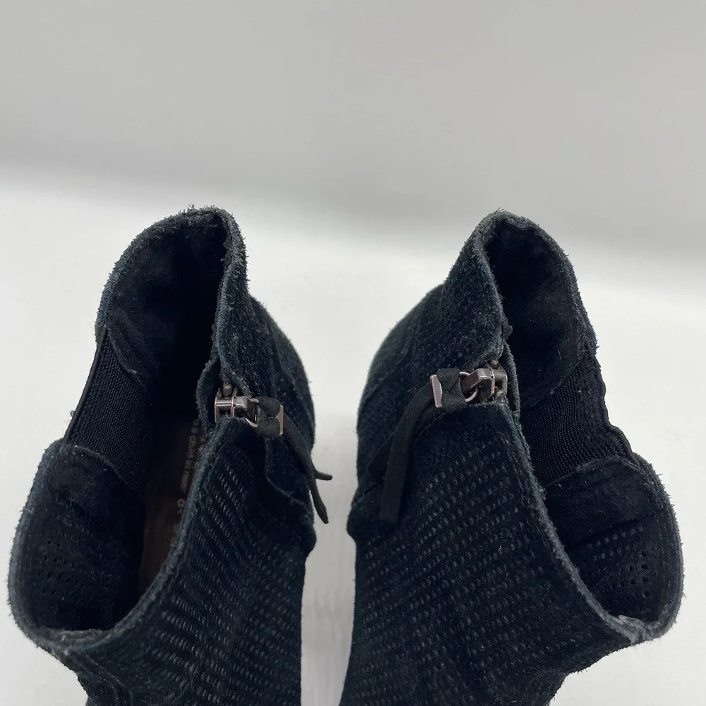 Toms Womens 9 Booties Majorca Peep Toe Perforated Black Suede‎ Ankle Boots